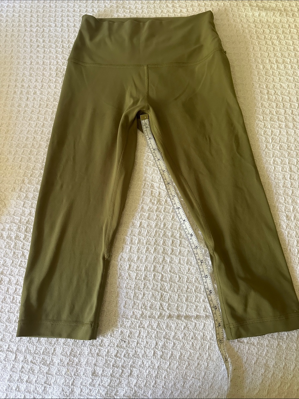 Lululemon 17” leggings size 6